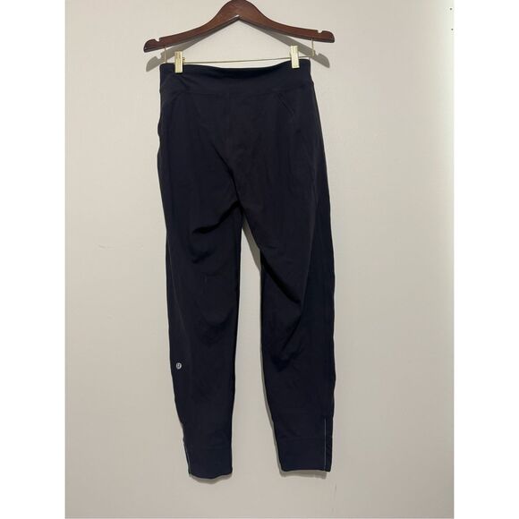 Lululemon Align High Rise Black Joggers Size 6 Front Zip Pocket Reflective 28” i - Picture 1 of 8
